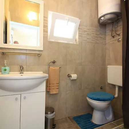 Maja Apartman *